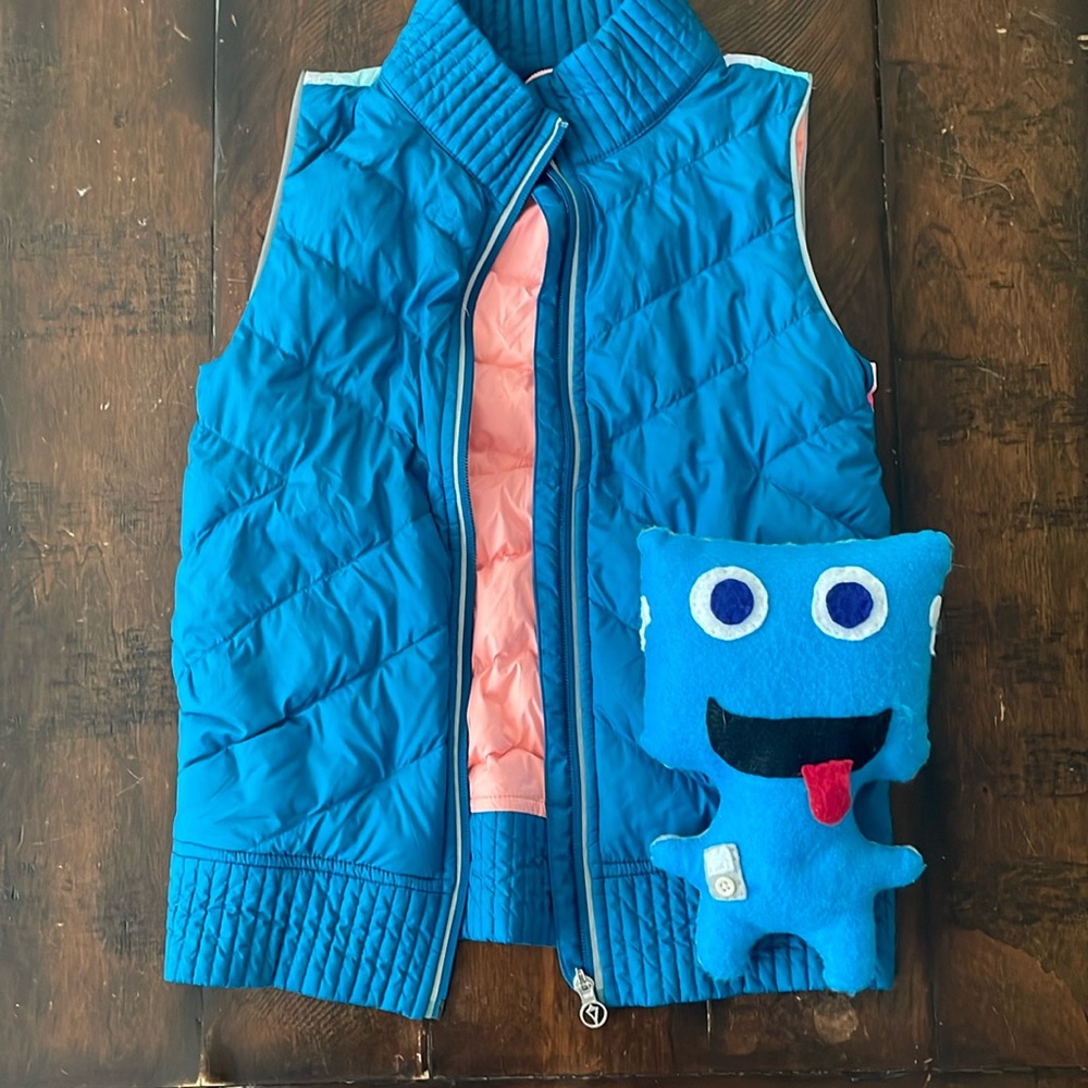 ivviva by Lululemon girls puffer vest size 8